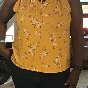 Melloday yellow with flower blouse